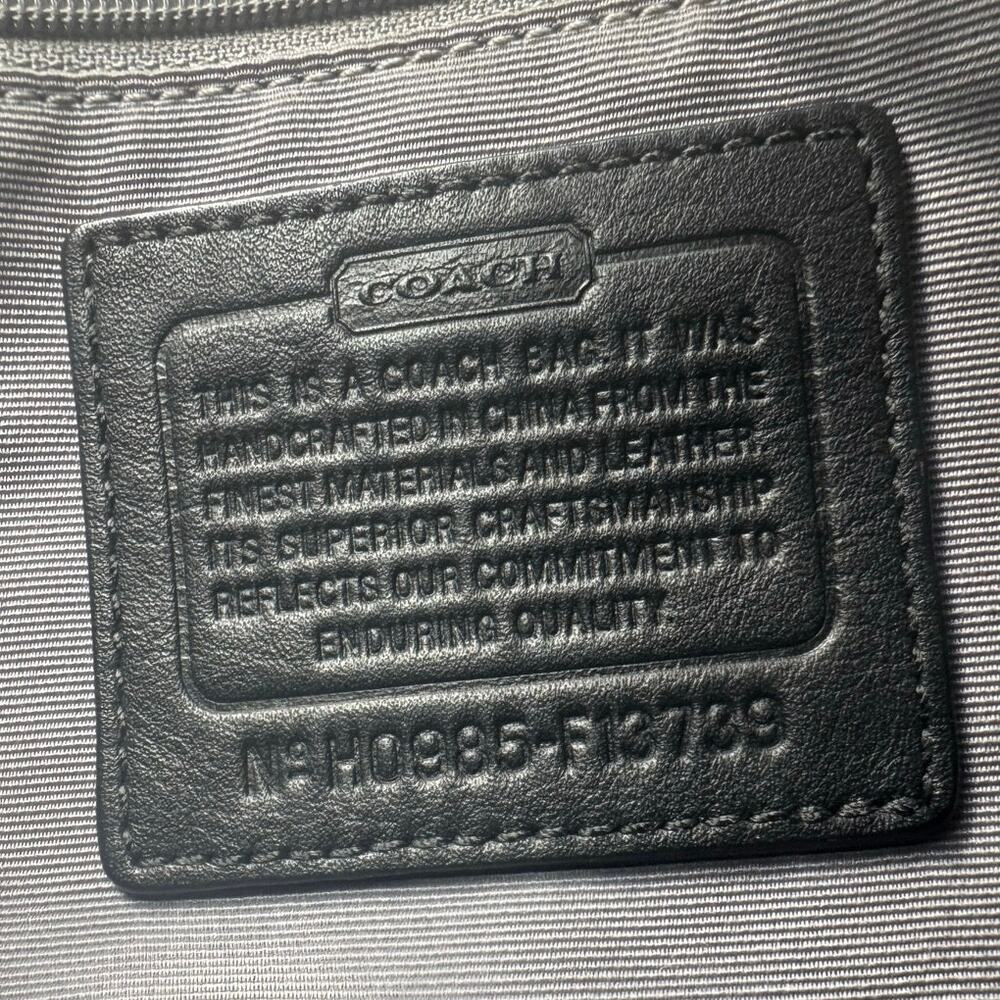 Authentic Coach Vintage Black Signature Flap Bag - Picture 7 of 10
